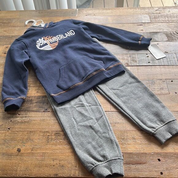 BOYS NWT 2 PIECE TIMBERLAND ATHLETIC OUTFIT - Picture 1 of 7